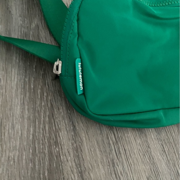 Lululemon Everywhere belt bag Fanny pack emerald ice green Fanny pack - Picture 5 of 11
